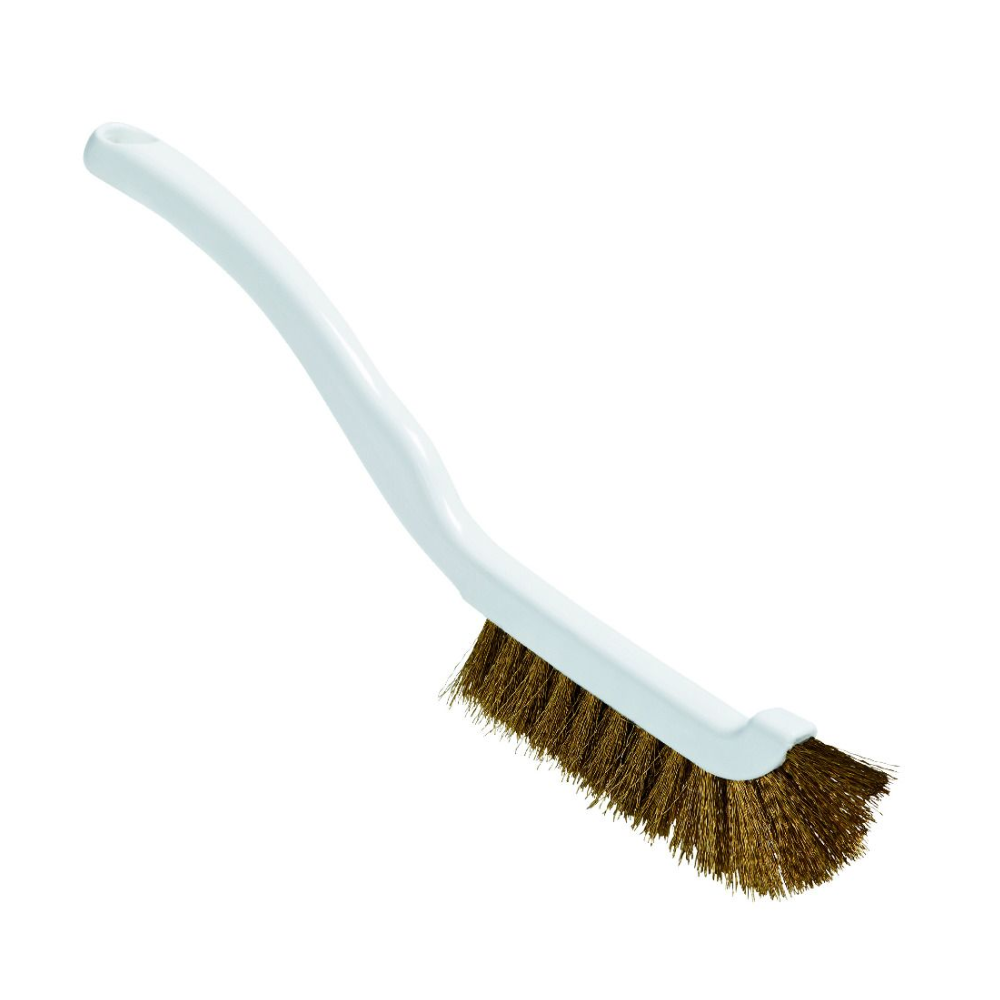 The Haug joint brush with brass wire from Haug Bürsten KG features a long, slightly curved white handle and stiff brown bristles, making it ideal for precision work. With this brush, you achieve flawless results in various cleaning applications.