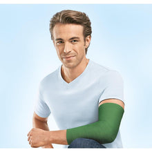 Gazofix Color, cohesive fixation bandage, 20 m (stretched) – in use