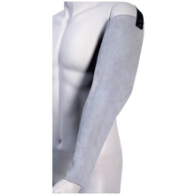 A mannequin torso displays a NITRAS split leather arm cuff in light gray from AS Arbeitsschutz GmbH, which covers the left arm from the shoulder to the wrist. This 75 cm long robust sleeve features a black support at the upper arm for comfortable wear and an individually adjustable arm closure.