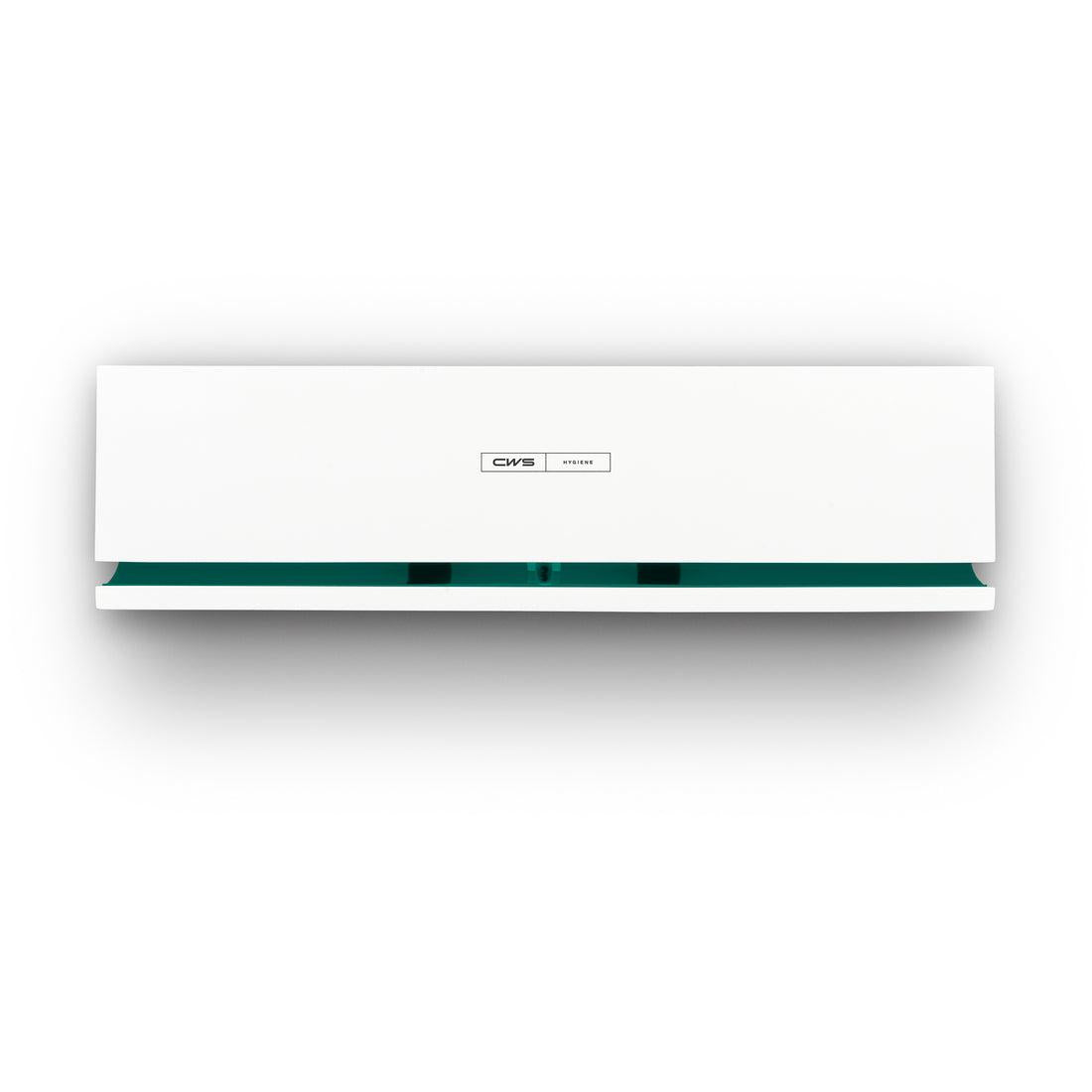 Ein weißes, rechteckiges, wandmontiertes CWS Frontpanel für Duftspender Air Bar zeichnet sich durch ein modernes Design mit einem kleinen grünen Fenster und einem zentralen "CWS Hygiene"-Label aus. Ideal passend zur CWS Duftspender Air Bar.