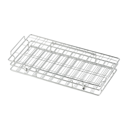 We present the Melipul cup rinsing basket made of stainless steel in large from Helmut Schwarz GmbH, a stylish and durable accessory for any kitchen. This sleek metal construction features multiple support legs, making it perfect for placing baked goods or other foods that need to be cooled efficiently. Its rectangular shape and grid pattern ensure optimal air circulation and seamlessly integrate into your kitchen.